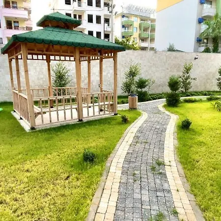 Новая Двухкомнатная Квартира В Центре Аланьи Apartamento *